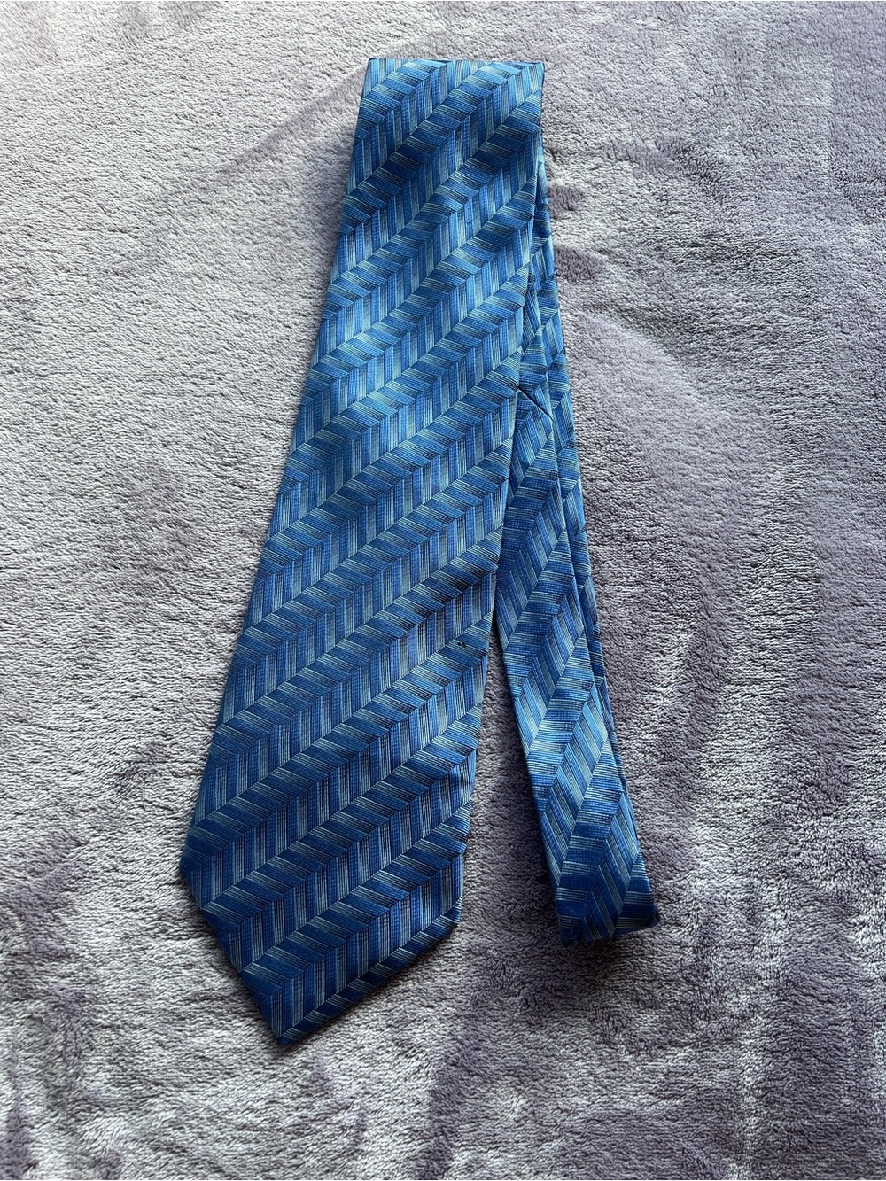 Kenneth Cole Blue Chevron Silk Tie